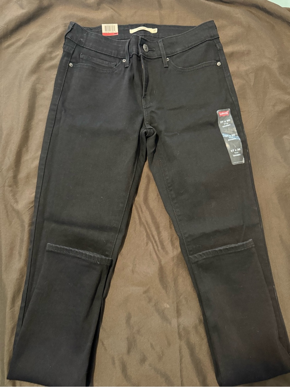 4Levi's Men's Black Skinny Jeans (711 Skinny Mid Rise)